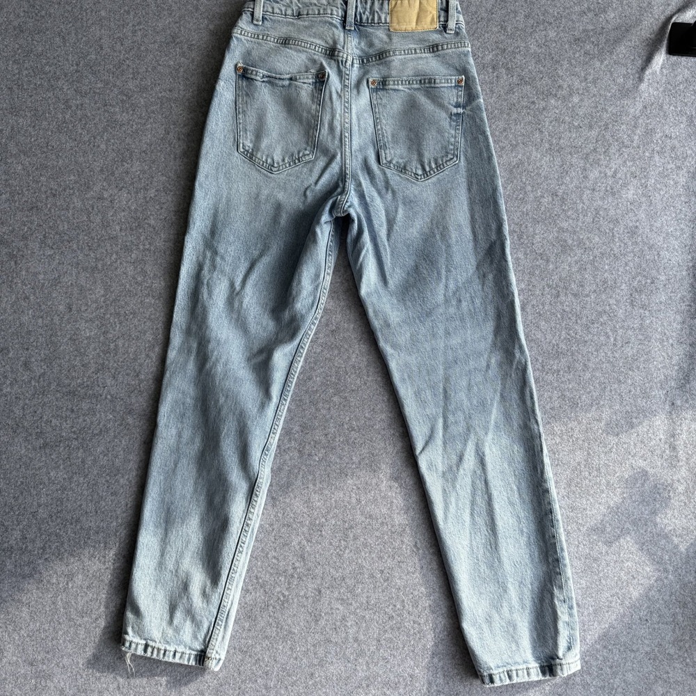 Zara High Rise Straight Leg Jeans Size 4 Light Wash Distressed Hem - Picture 2 of 12